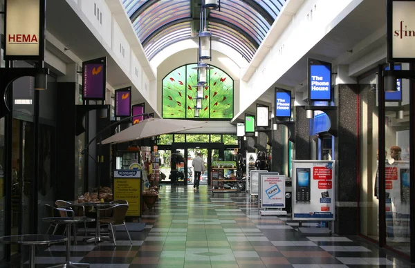 Köpcentrum i Veendam — Stockfoto