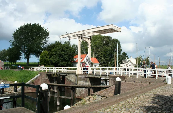 Zugbrücke im Hafen — Stockfoto