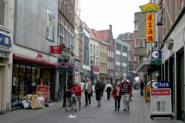 Venlo merkezinde alışveriş caddesi