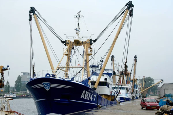 Imbarcazioni e reti da pesca — Foto Stock