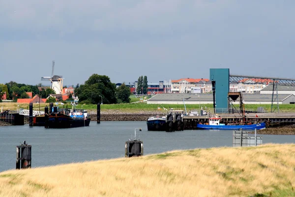 Kanał przez Zuid-Beveland — Zdjęcie stockowe