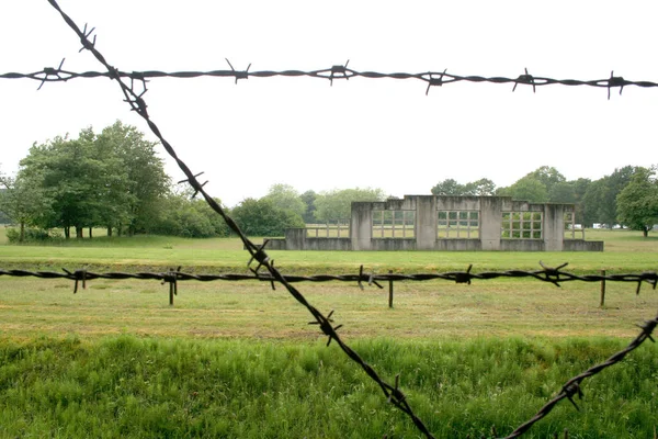 Sârmă ghimpată în lagărul de tranzit Westerbork — Fotografie, imagine de stoc