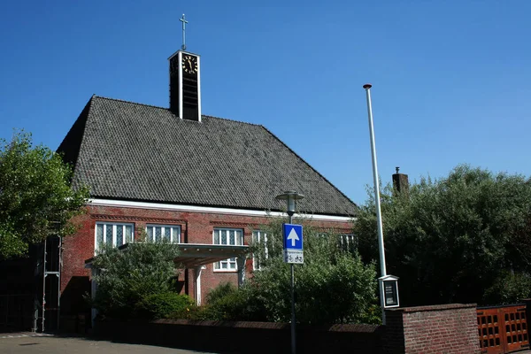 Нидерланды Голландия Голландия Зеландия Весткапелле Июль 2017 Протестантская Церковь Центре — стоковое фото