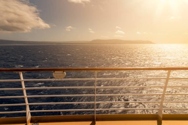 Cruise Gemi Güverte