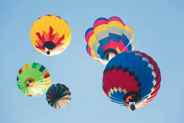 Bunte Heißluftballons — Stockfoto