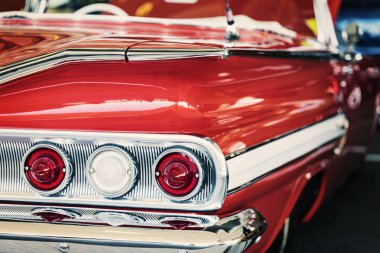 Klasik Otomobil sokak görüntülemek