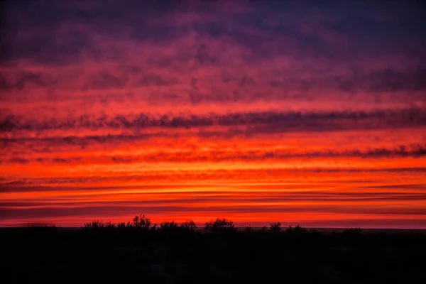 Přirozený dramatický západ slunce — Stock fotografie
