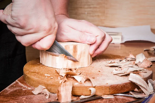 Wood carving process — Stock Photo, Image