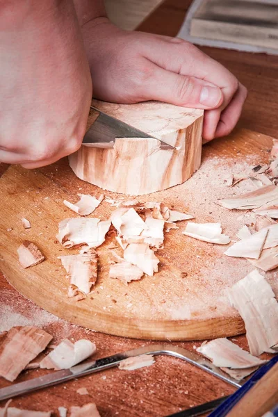 Wood carving process — Stock Photo, Image