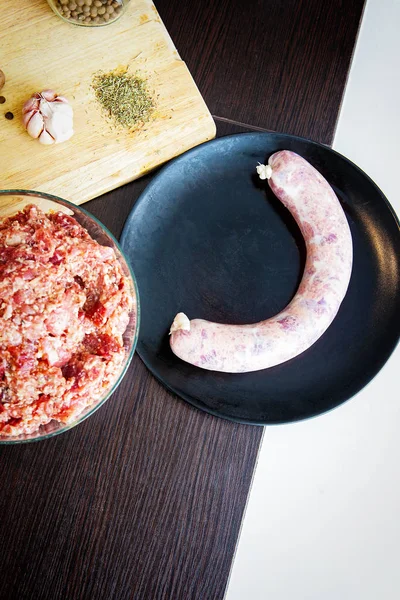 Faire des saucisses maison — Photo