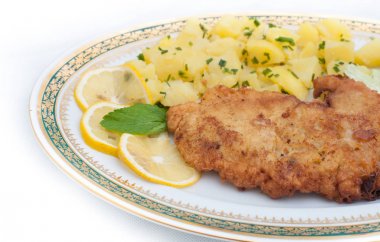 Viyana biftek sebzeli