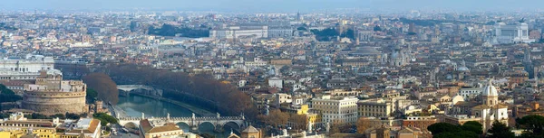 Roma cidade panorama superior, Itália . — Fotografia de Stock