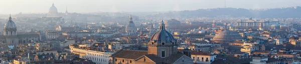 Róma városi felső panoráma, Olaszország. — Stock Fotó