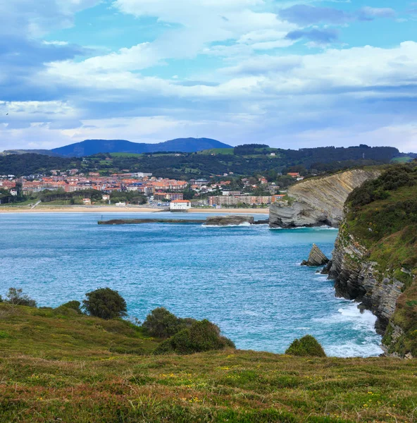 Verano Gorliz town coast (España) ). — Foto de Stock