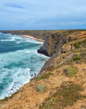 Atlantik Okyanusu'nun sahil peyzaj (Algarve, Portekiz).