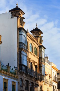Seville şehir manzaralı (İspanya akşam).