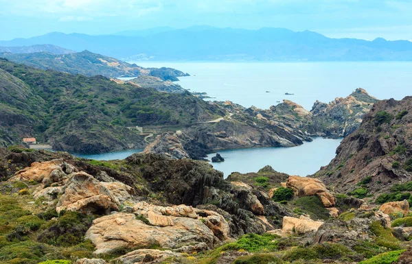 Costa Brava yaz görünümünden Cap de Creus, İspanya. — Stok fotoğraf