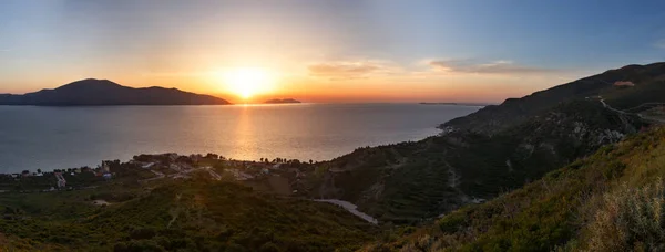 Adriatic sea sunset view (Orikum, Albania). — Stock Photo, Image