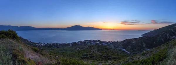 Adriyatik Denizi gün batımı görünümü (Orikum, Arnavutluk). — Stok fotoğraf