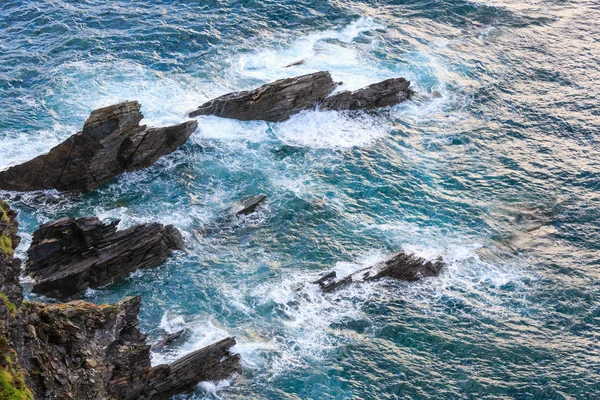 Atlantic ocean rocky coast. — Stock Photo, Image