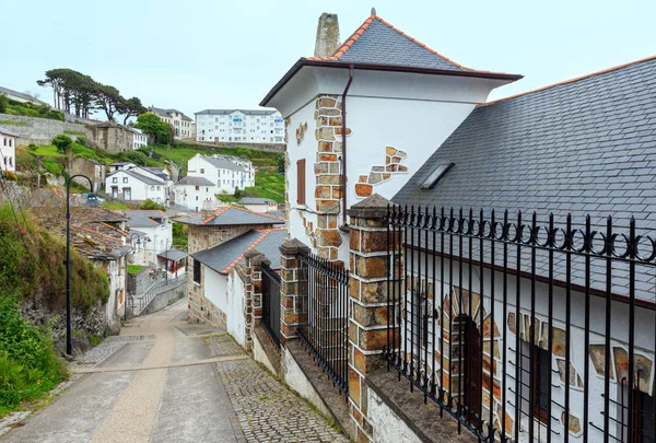 Stadtbild von Luarca, Spanien. — Stockfoto