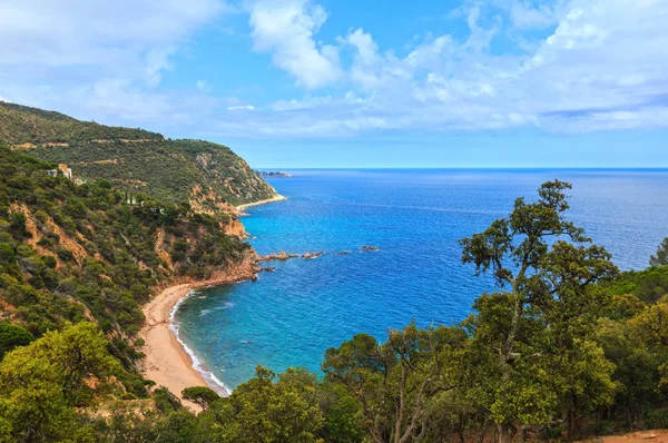 Verano mar costa rocosa vista (España ). — Foto de Stock