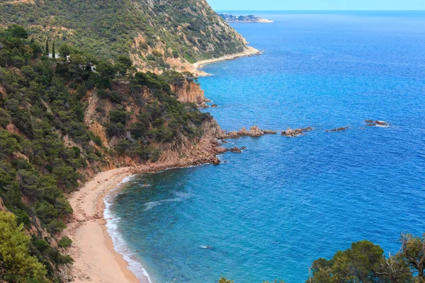 Verano mar costa rocosa vista (España ). —  Fotos de Stock