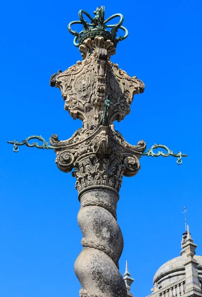 Medieval pillory, Porto, Portugal. — Zdjęcie stockowe