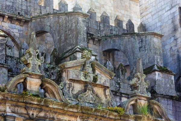 Façade latérale de la cathédrale de Porto, Potugal . — Photo