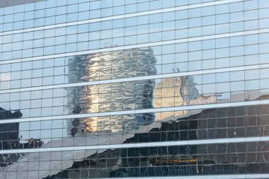 Gökdelenler La Defense, Paris, Fransa.