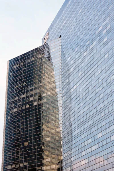 Arranha-céus de La Defense, Paris, França . — Fotografia de Stock