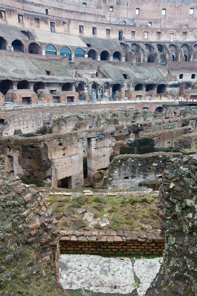 Арена амфітеатру Колізей і hypogeum, Рим. — стокове фото
