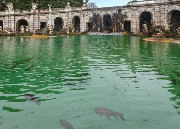 Reggia di Caserta, Fontana di Eolo . — Foto Stock