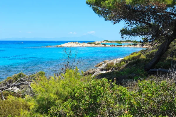 Costa del mar Egeo (Chalkidiki, Grecia ). — Foto de Stock