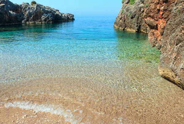 Zomer Ionische Zeekust, Albanië. — Stockfoto