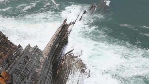 Estate vista sulla costa dell'oceano (Spagna ). — Video Stock