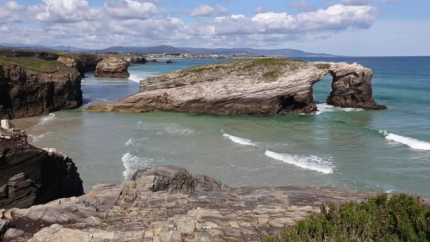 Cantabric kust zomer landschap. — Stockvideo