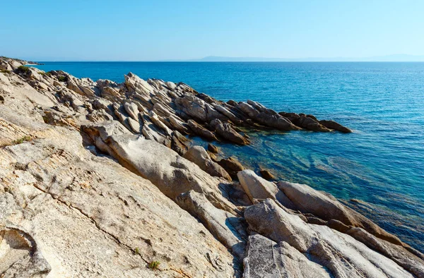 Sommer sithonia felsige Küste, Griechenland. — Stockfoto