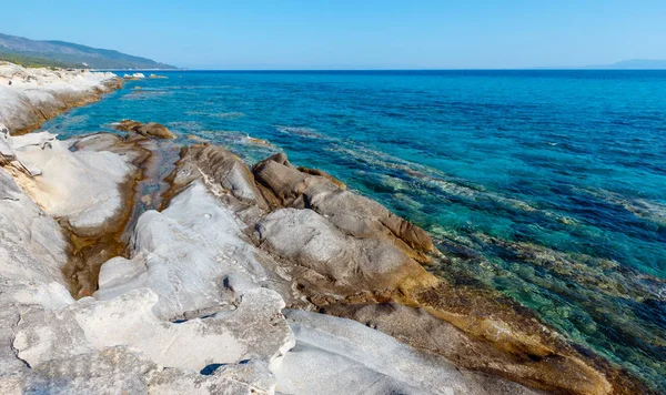 Sommaren Sithonia klippkust, Grekland. — Stockfoto