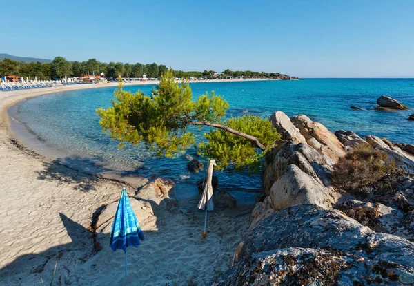 Letní ráno Platanitsi beach, Sithonia, Řecko. — Stock fotografie