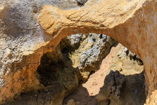 Formações rochosas (arco natural ). — Fotografia de Stock