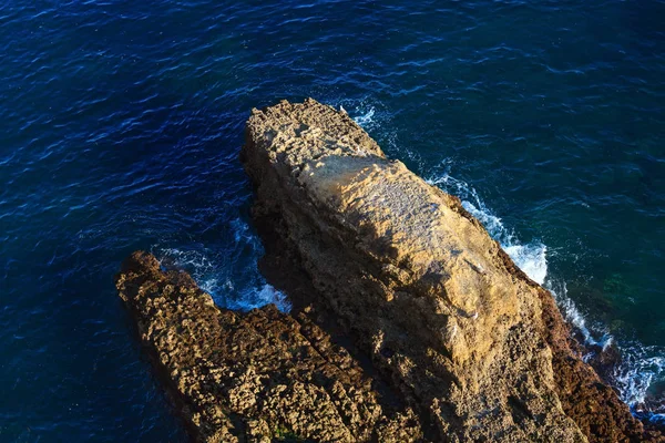 Costa rocosa atlántica (Algarve, Portugal) ). —  Fotos de Stock