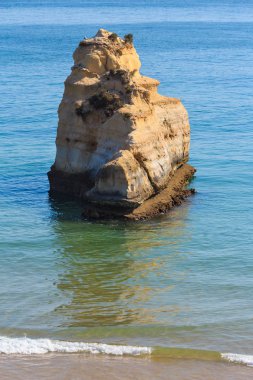 Praia dos Tres Castelos, Algarve, Portekiz.