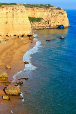 Praia da Afurada (Algarve, Portugal).