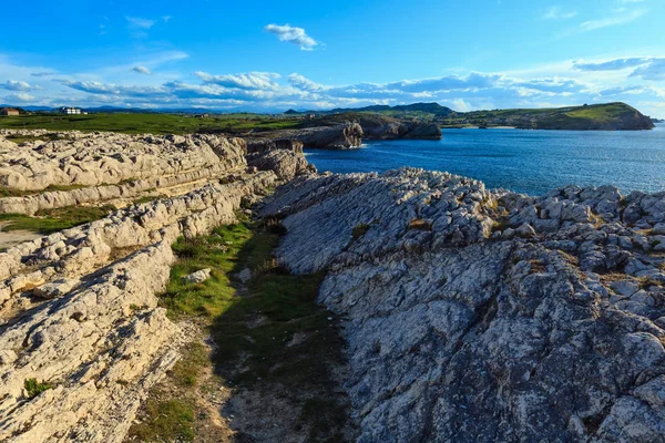 Kantabrische Küstenlandschaft. — Stockfoto