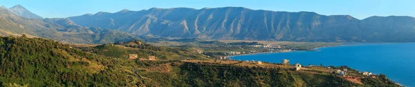 Adriyatik Denizi akşam görünümü (Arnavutluk). — Stok fotoğraf