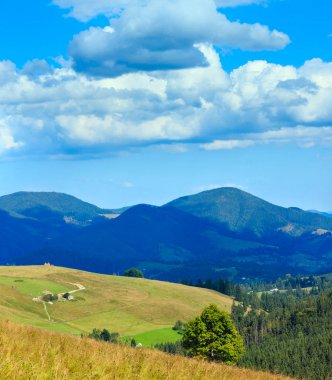 Yaz Karpat Dağları.