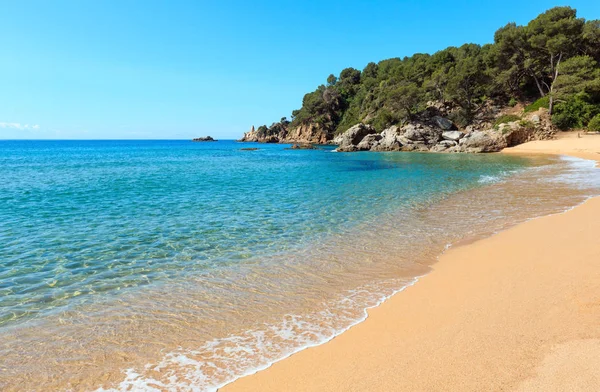 Földközi-tenger sziklás part, Spanyolország. — Stock Fotó