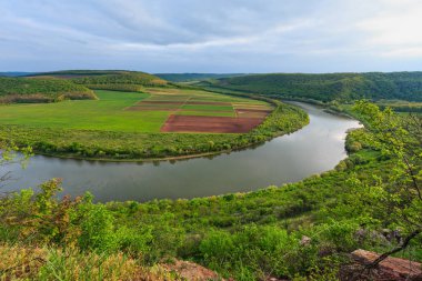 Dnister nehir bend Kanyon