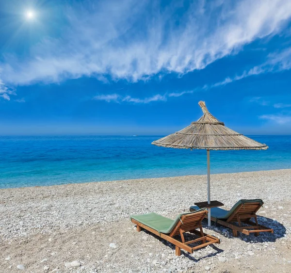 Playa de verano mañana . — Foto de Stock